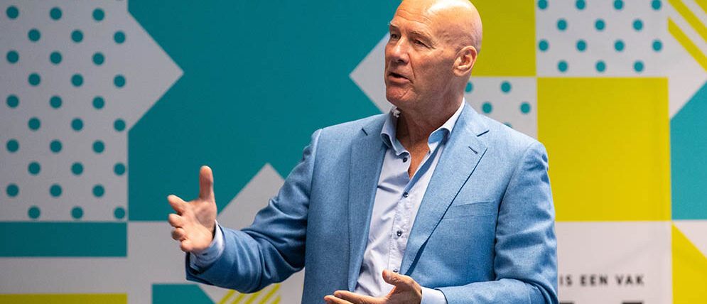 SIEV-voorzitter Paul Fok. koestert de reactie van de SIEV-leden.