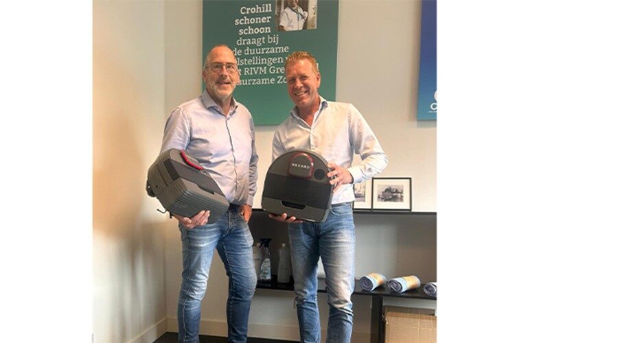 Gerard Buis (links) is te spreken over de Nexaro 1700