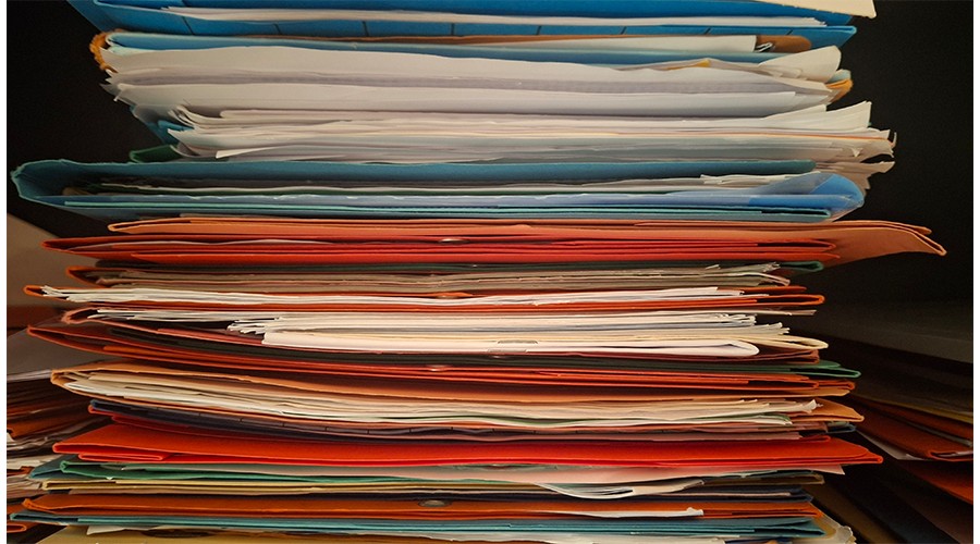 De dossiers van aanbestedingen kunnen enorm oplopen. Foto SIEV.